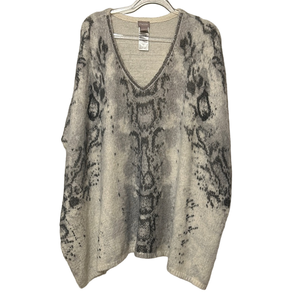 🎻Chicos Gray and White V-Neck snake print poncho sweater knit design size L/XL